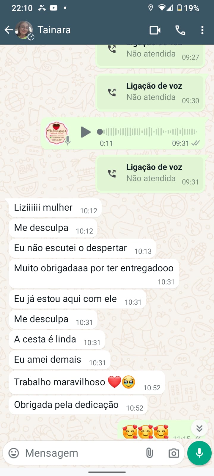 Print de conversa no WhatsApp: cliente diz que a cesta é linda, que amou demais e agradece a dedicação.